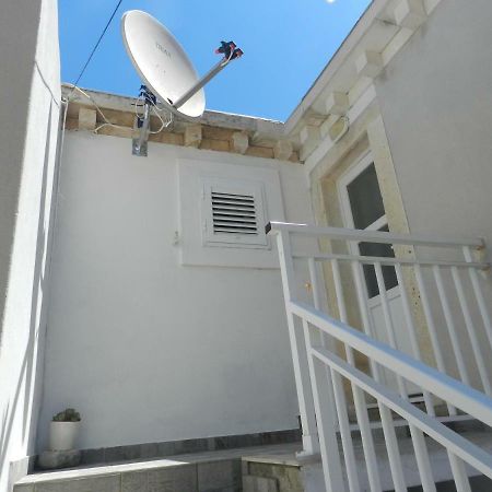 Apartment Eli 鲁巴达 外观 照片